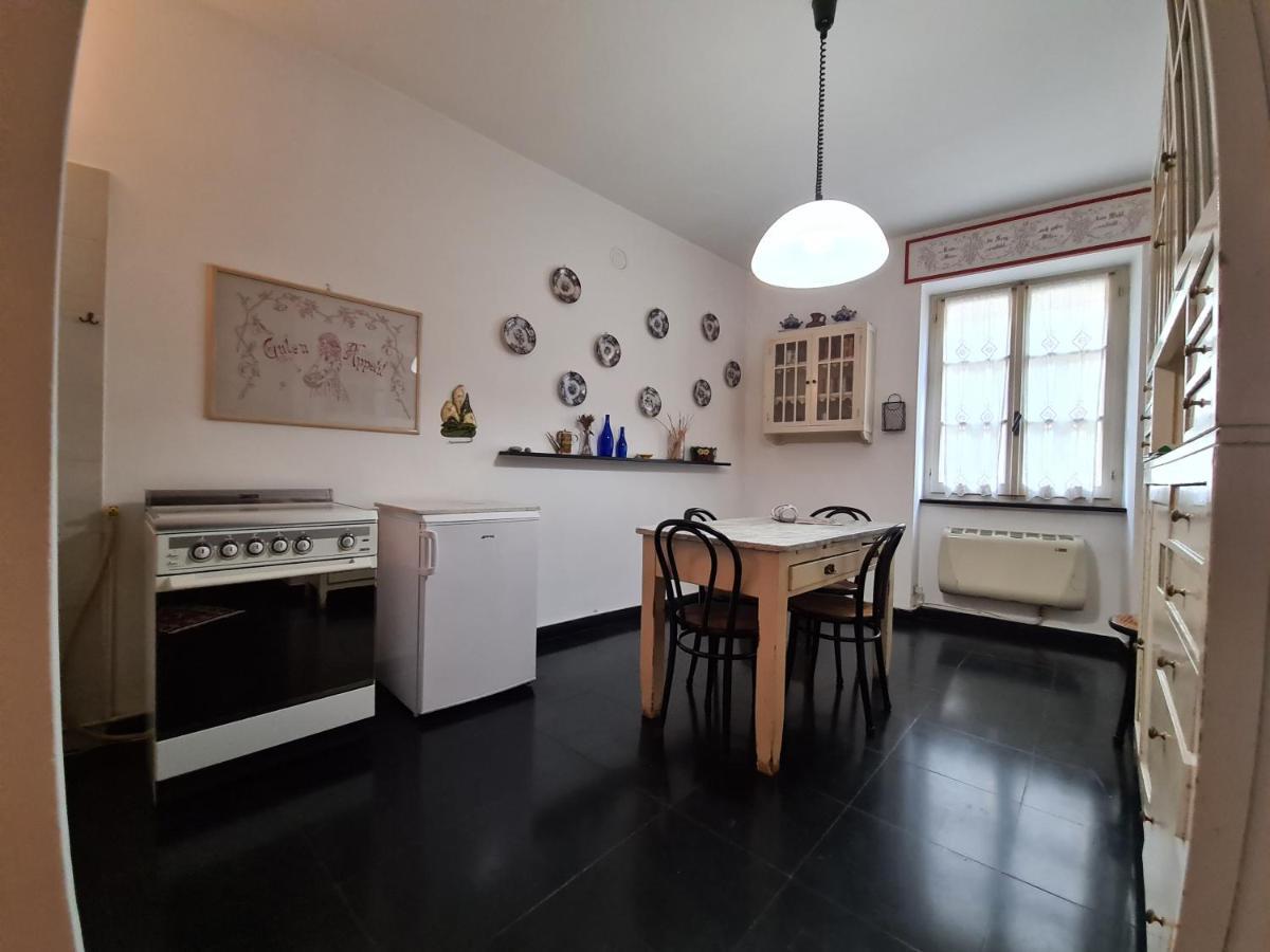 菲纳莱利古雷Mansarda A Finalborgo - Fascino E Tradizione公寓 外观 照片