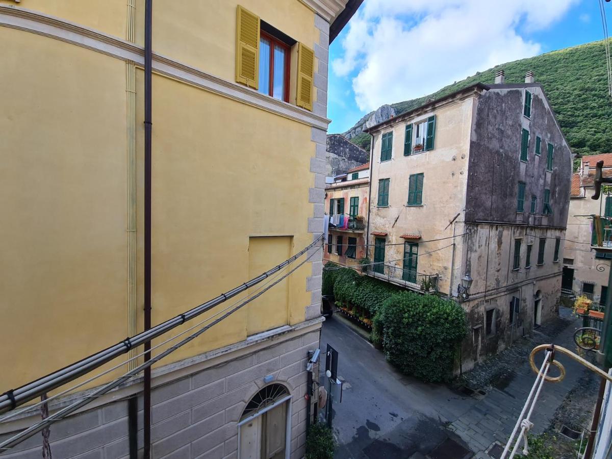 菲纳莱利古雷Mansarda A Finalborgo - Fascino E Tradizione公寓 外观 照片